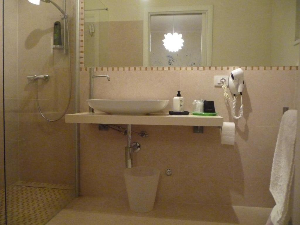 Residence Bed&Bike Moggio Udinese Room photo